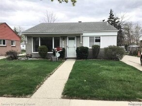 Building Photo - 31217 Cherry Hill Rd