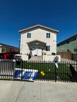 Building Photo - 407 E 70th St