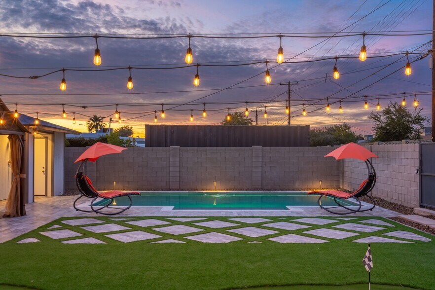 Building Photo - 7902 E Latham St