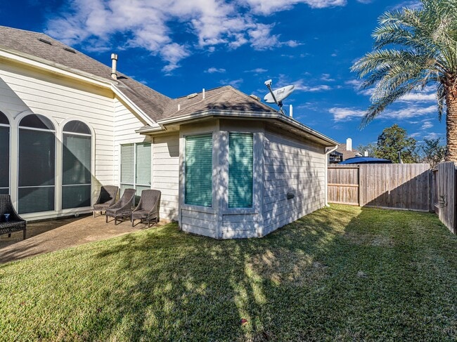 Building Photo - 3319 Shadowbark Dr