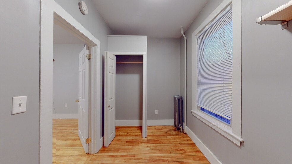 Building Photo - 117 Ashmont St