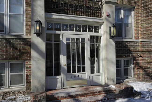 Building Photo - Superior