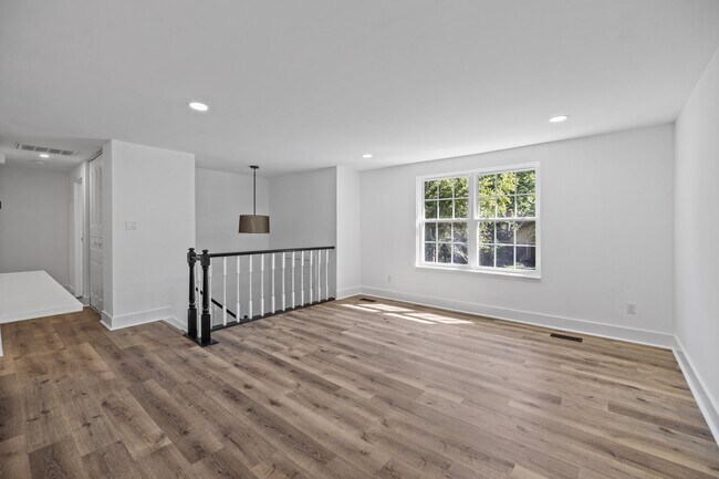 Building Photo - 7120 Clear Crossing Ln