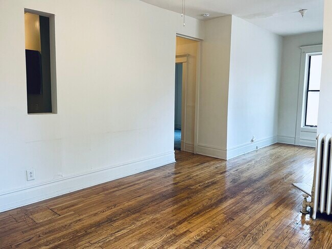Building Photo - 3500 N Reta Ave
