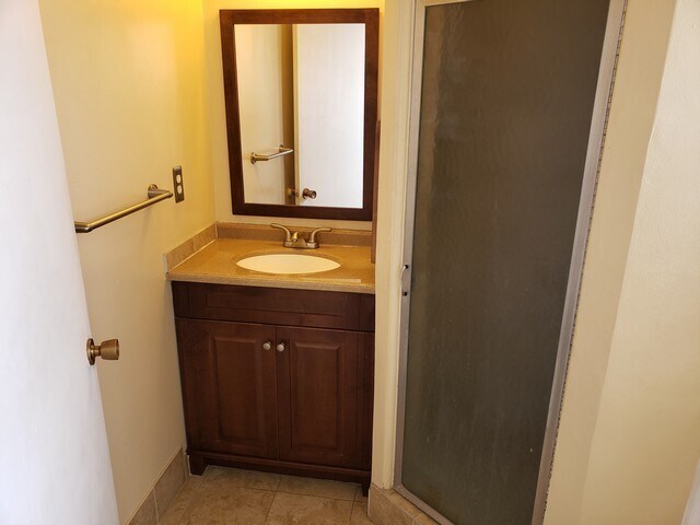 Building Photo - 12th floor One Bedroom Condo on the River