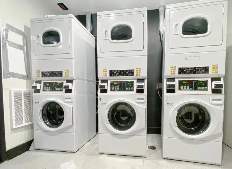 Building Photo - 290 Union Ave