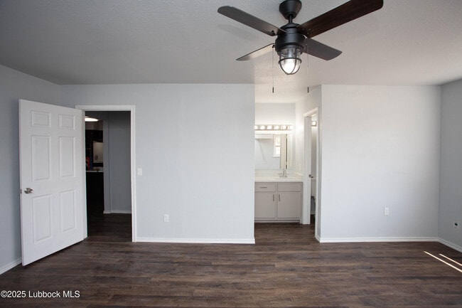 Building Photo - 6803 Avenue W