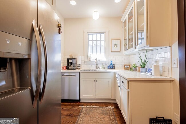 Building Photo - 1446 Metropolitan Ave SE