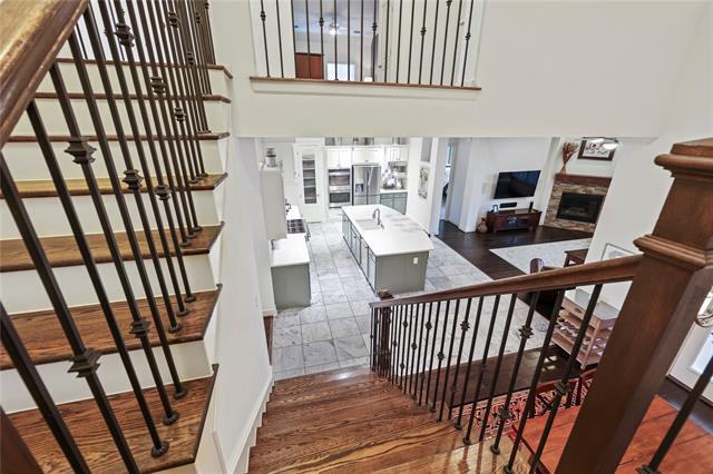 Building Photo - 552 Hidden Meadow Dr