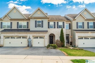 Building Photo - 5136 Dogwood Trail