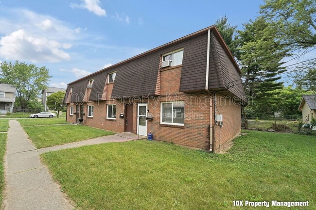 Building Photo - 1577 Briarwood Ave