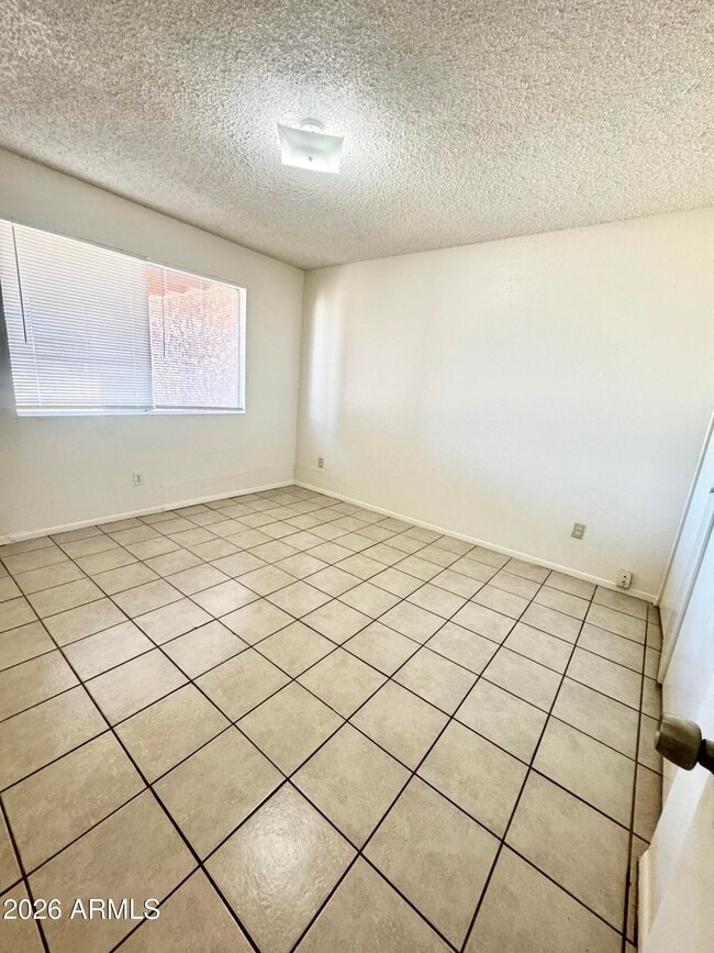 Building Photo - 615 S 3rd St