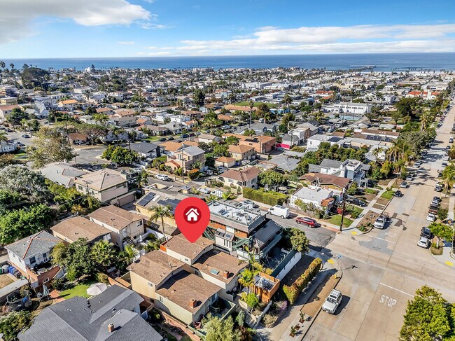 Building Photo - 4585 Saratoga Ave