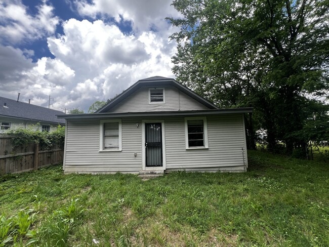 Building Photo - 3311 Guernsey Ave