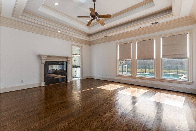 Building Photo - 6416 Dykes Way
