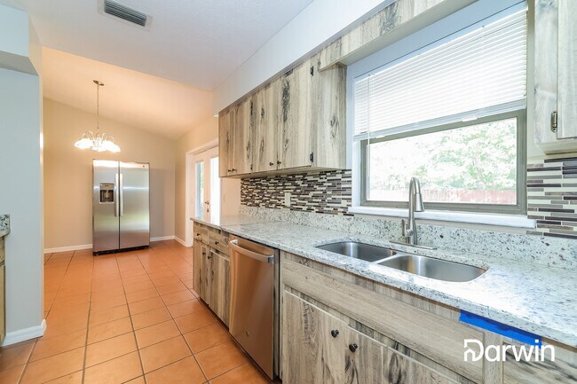 Building Photo - 4913 SE 32nd Ct