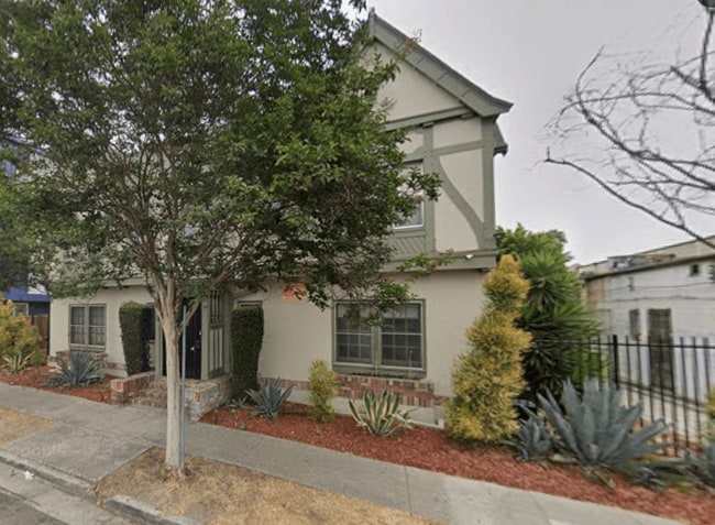 Building Photo - 310 N. Ardmore Ave.