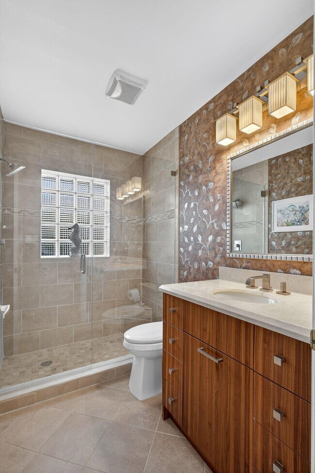 Building Photo - 902 Augusta Pointe Dr