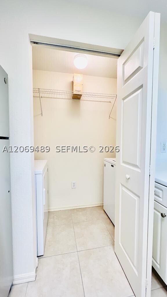 Building Photo - 2807 Veronia Dr