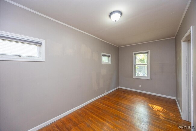 Building Photo - 567 Auburn Ave
