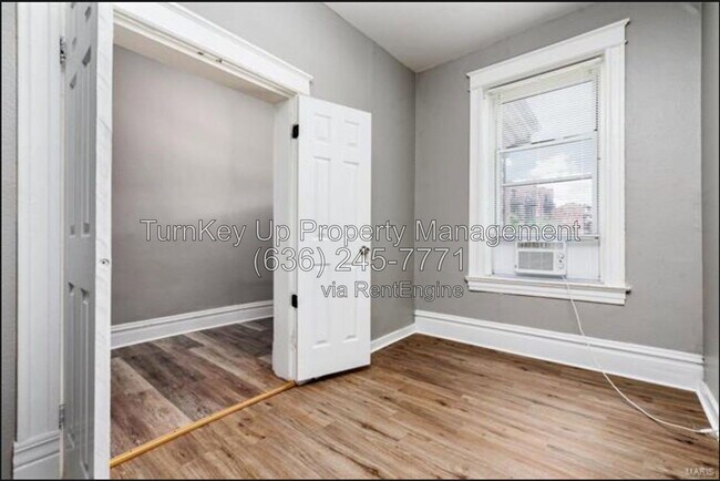 Building Photo - 4005 S Grand Blvd