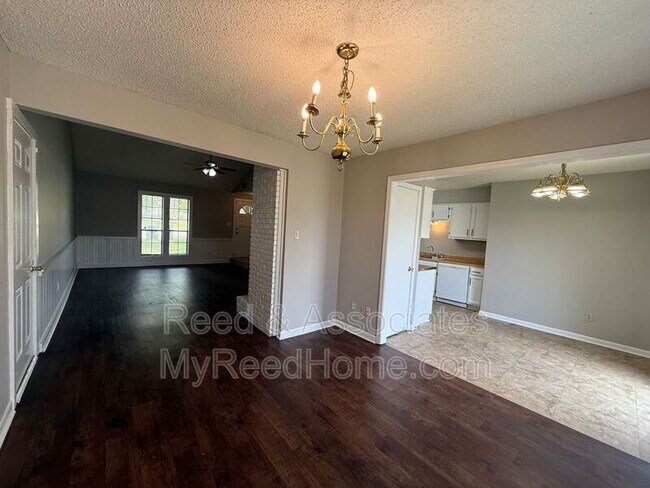 Building Photo - 6556 Birch Hollow Dr