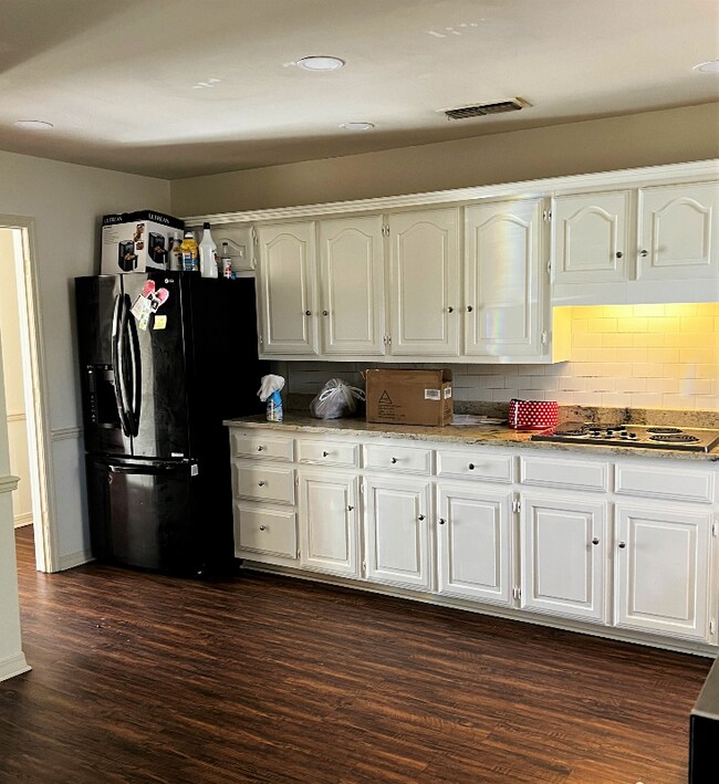 Building Photo - 4816 Gretna Green Ln