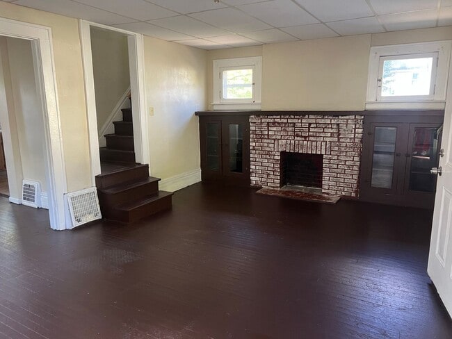 Building Photo - Bright, Spacious & Central — Minutes to Ma...