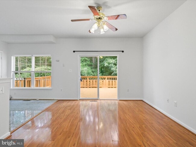 Building Photo - 7700 Shadowcreek Terrace