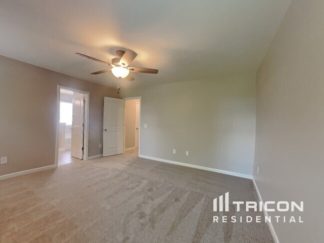 Building Photo - 1037 Bitting Hall Cir