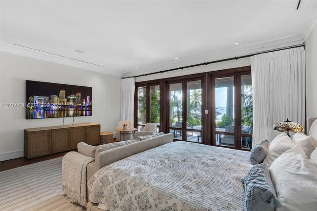 Building Photo - 9 Harbor Point