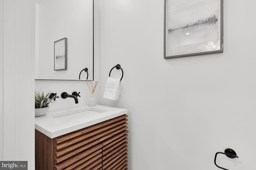 Half bath next to dining area - 70 Q St NW