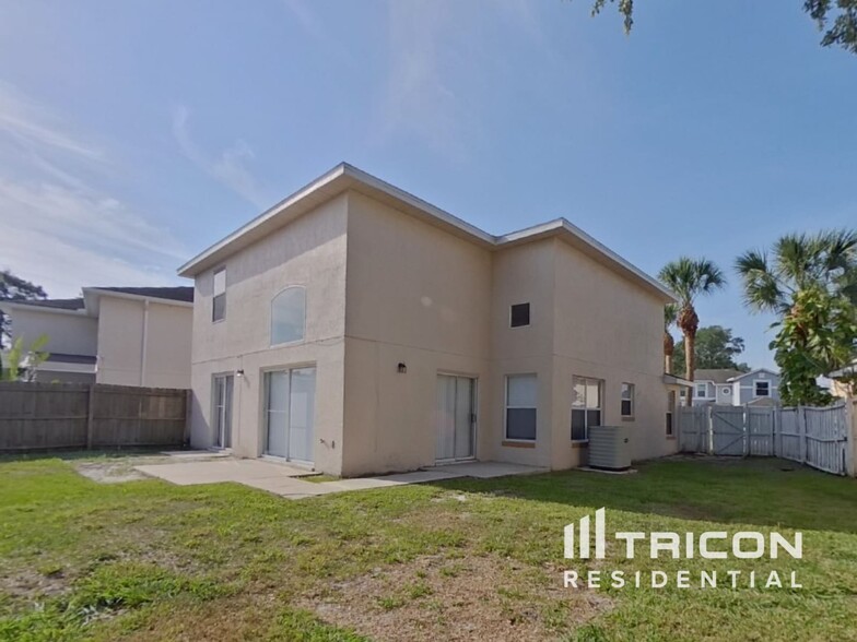 Building Photo - 3257 Brewster Dr