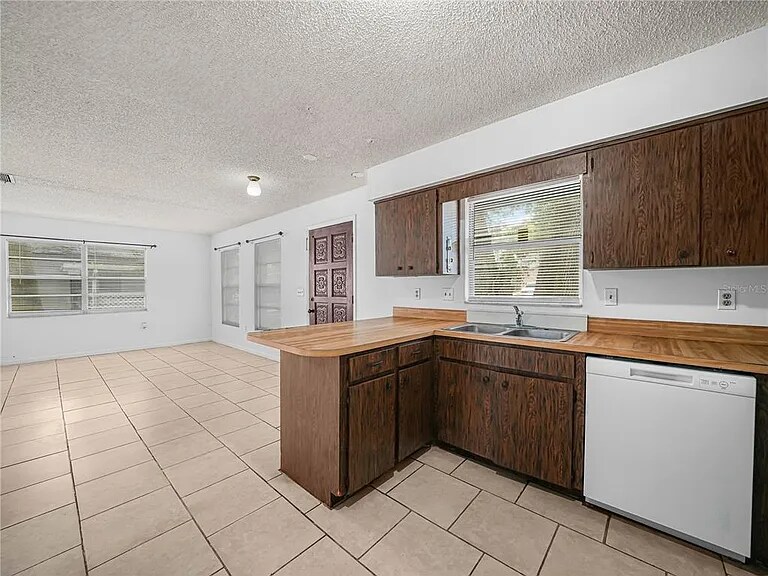 Building Photo - 1213 Hartsell Ave