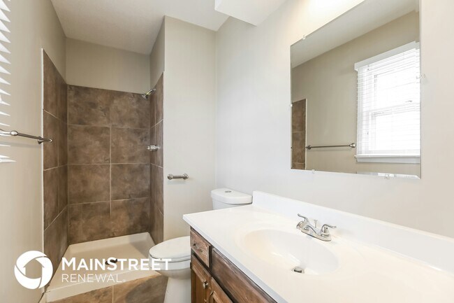 Building Photo - 5820 NW Aspen Ln