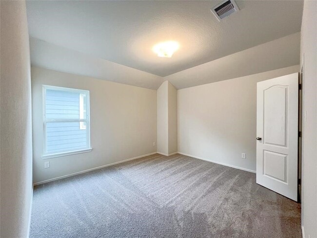 Building Photo - 15502 Islandview Ln