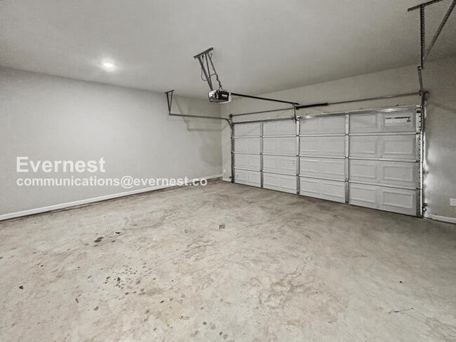 Building Photo - 320 Bertha Honey Stewart Dr