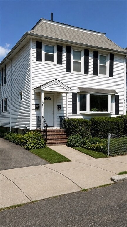 Building Photo - 131 Rindge Ave