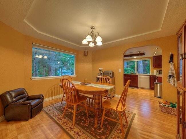 Building Photo - 303 Point Fosdick Pl NW