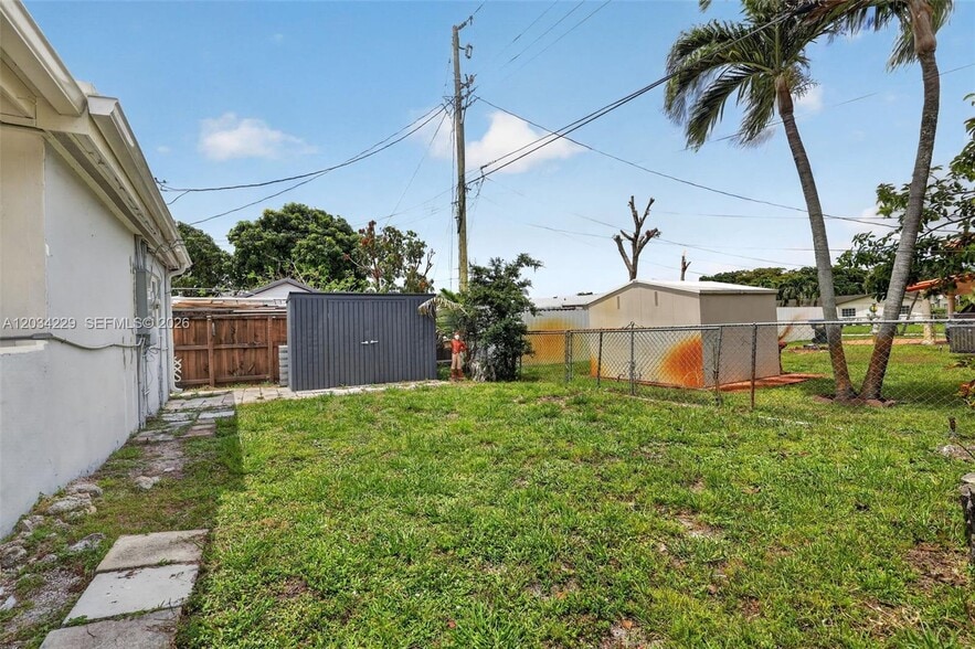 Building Photo - 17001 NW 53rd Ct