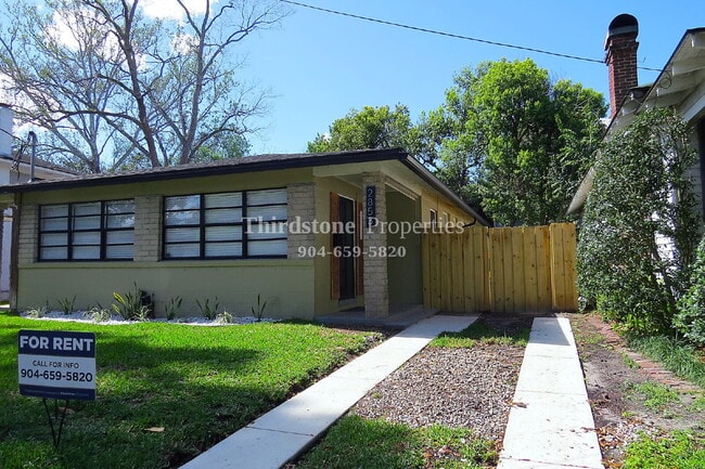 Building Photo - 2853 Lydia St