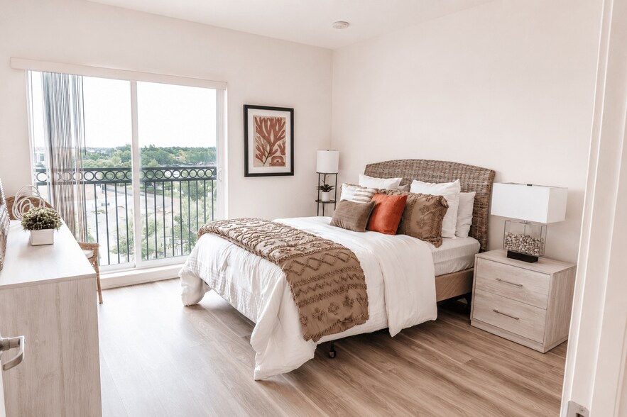 Building Photo - Bella Vita Senior Living