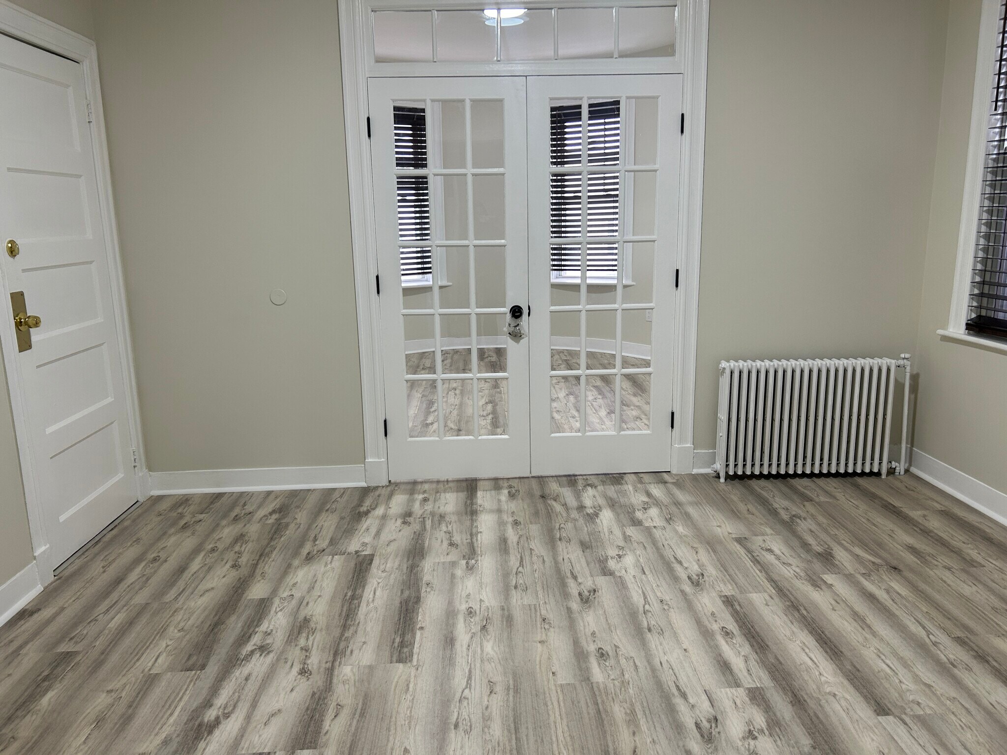 Building Photo - 536 44th St