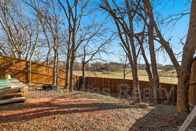 Building Photo - 268 Castleridge Dr