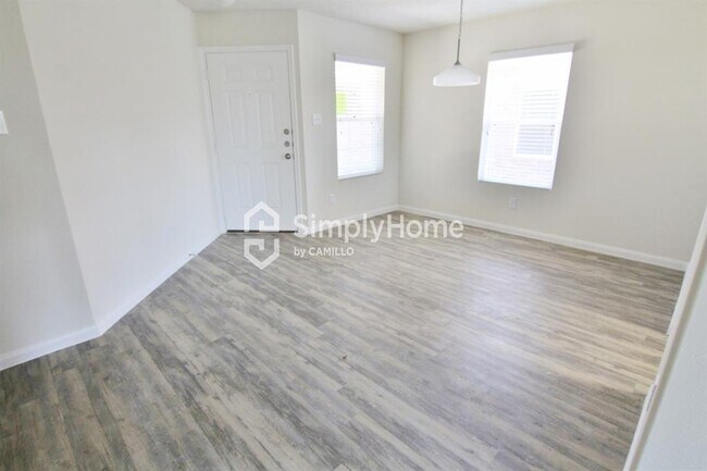 Building Photo - 33 Santa Barbara Dr
