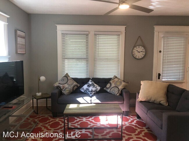 Building Photo - 4 br, 2 bath House - 251 Brooks Ave
