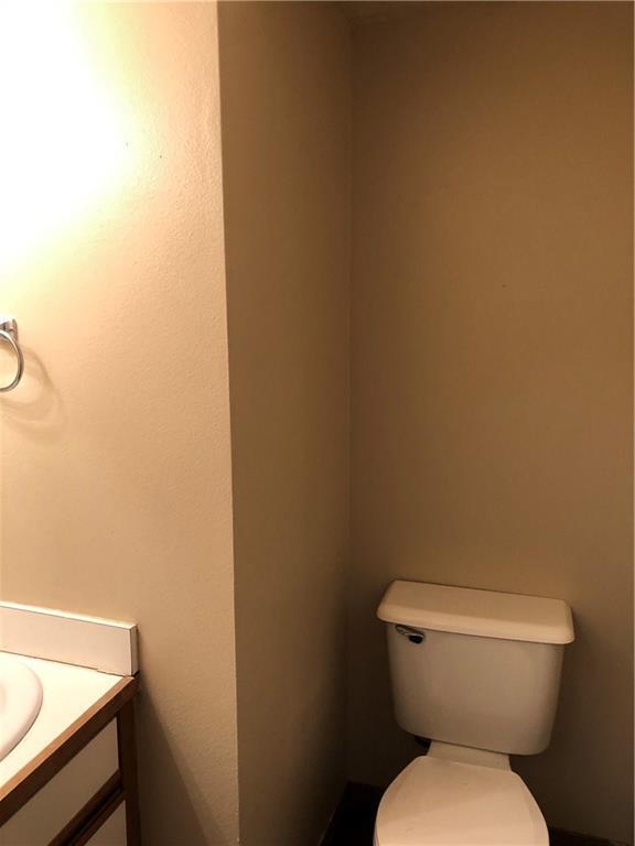 Building Photo - 609 W Adams St