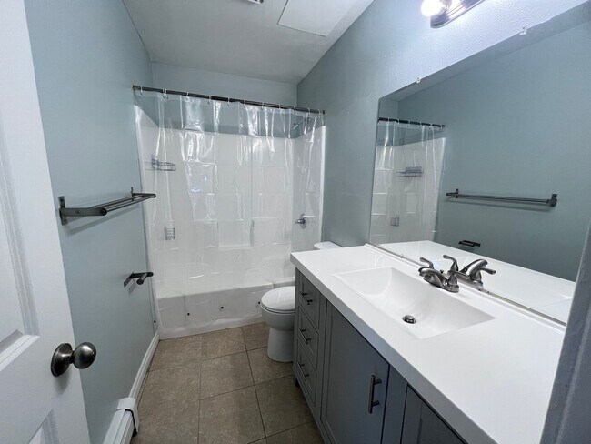 Building Photo - Two Bedroom Apartment - Lower Level with L...