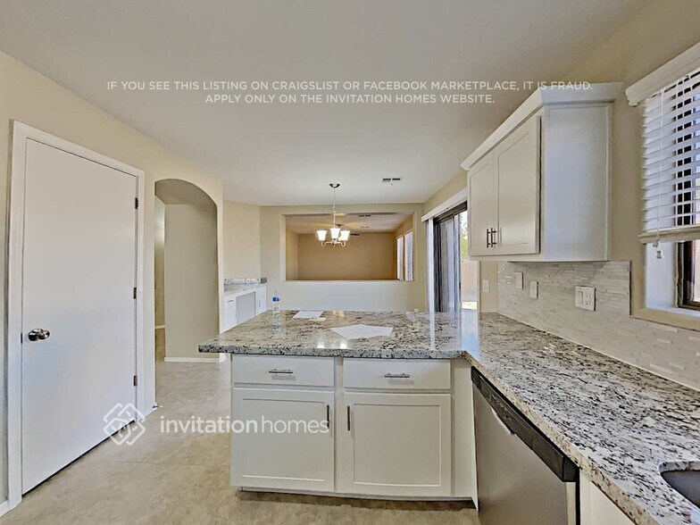 Building Photo - 16105 N 159th Dr