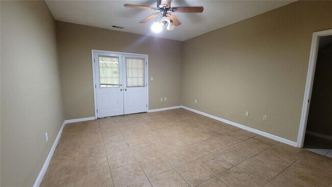Building Photo - 5005 Johns Creek Ct